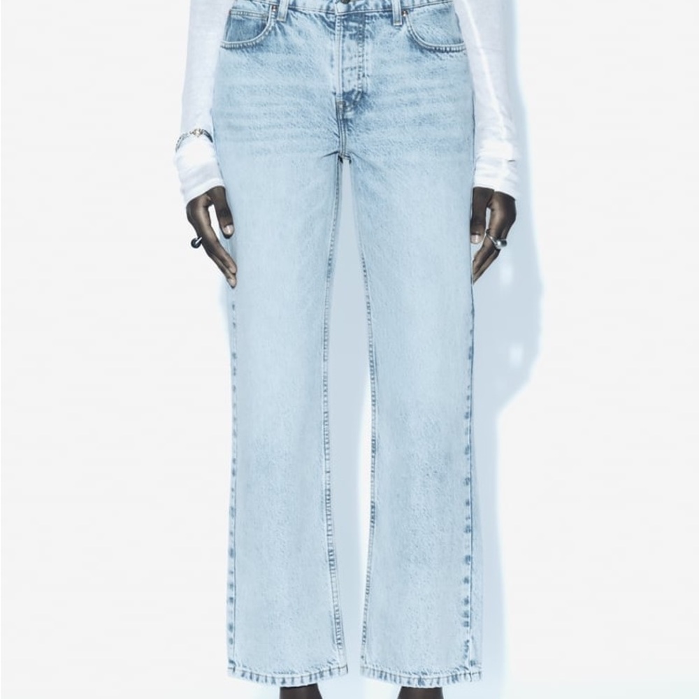Zara wide leg/straight leg white washed jeans size 0